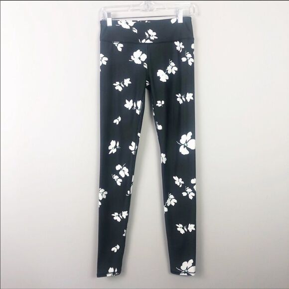 FABLETICS | Floral Full Length Leggings Size XS - Picture 1 of 4